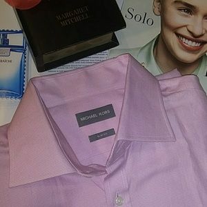 MICHAEL KORS LONG SLEEVE BUTTON UP COLLARED SHIRT